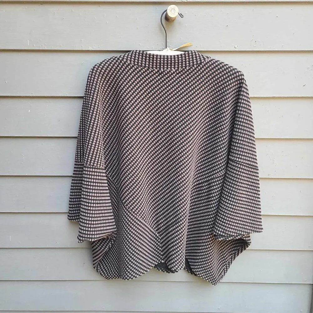 Habitat Black Gray Knit Poncho Sweater size Large